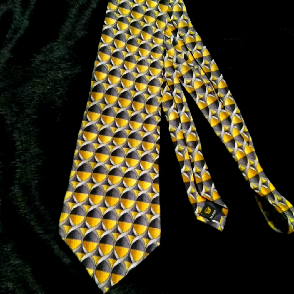 Countess Mara Men's 100% Silk Tie